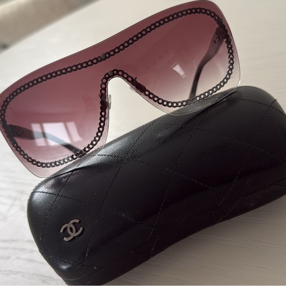 Chanel Burgundy Acetate Chain Shield Sunglasses - 4243 - Picture 4 of 6